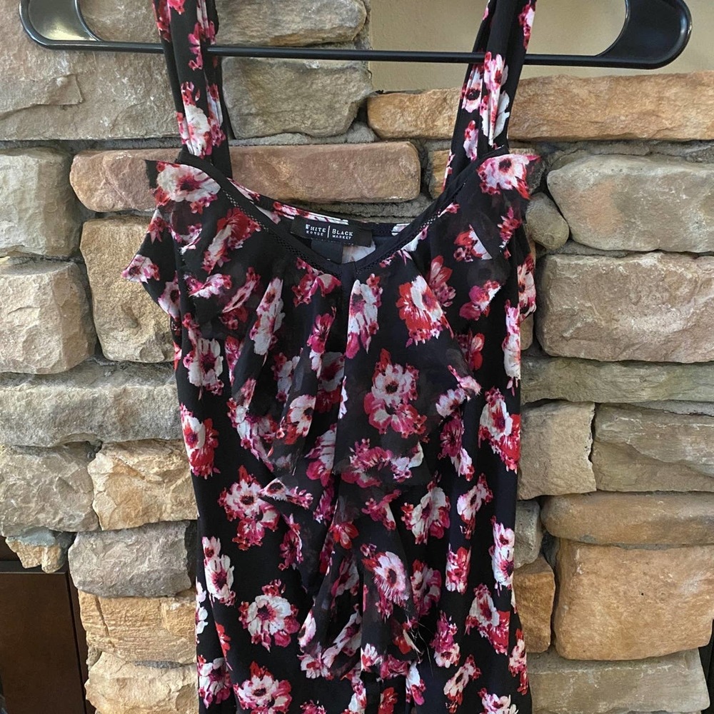 White House Black Market Tank Size XS, Frilly Front and Adorable Under a Blazer